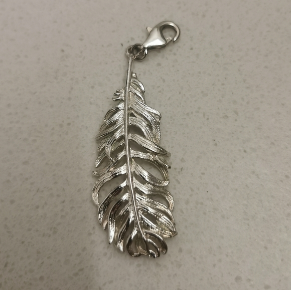Thomas Sabo feather pendant - Picture 2 of 3